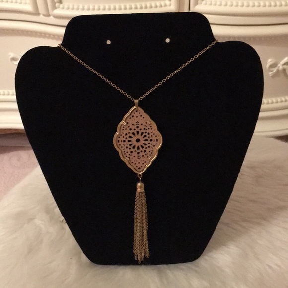 Francesca's Collections Jewelry - Francesca’s Gold necklace